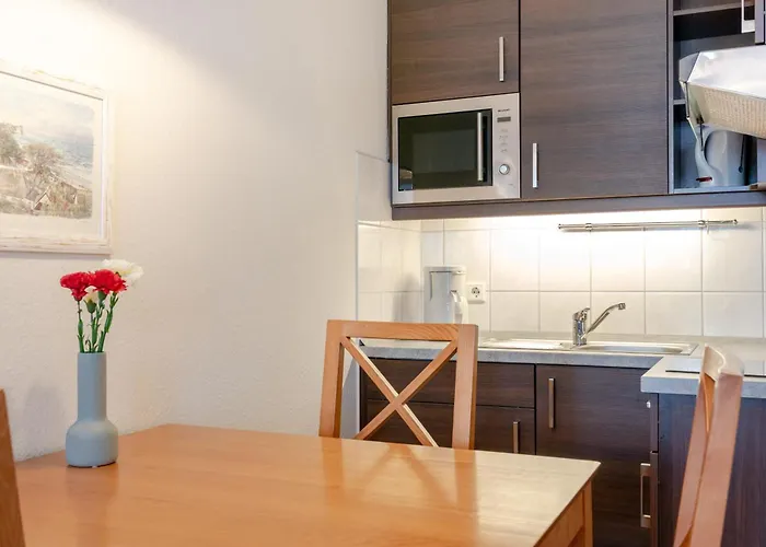 318, Seepark アパート *